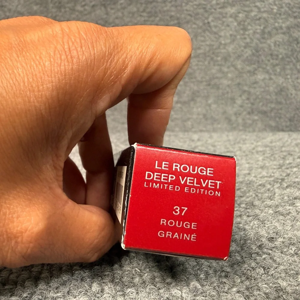 Givency le rouge